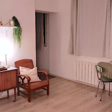 Apartment Cosy Proche Du Chu